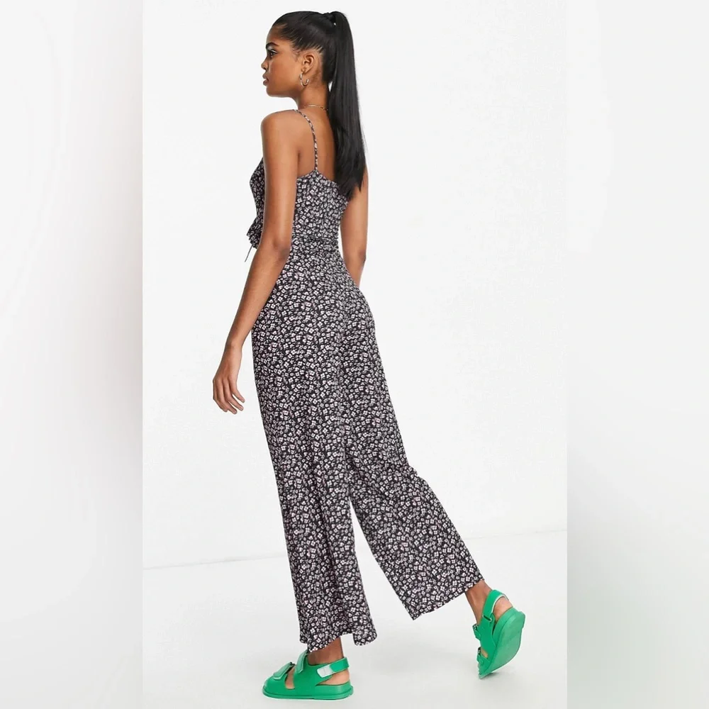 Strappy cami jumpsuit in floral print - Picture 3 of 3